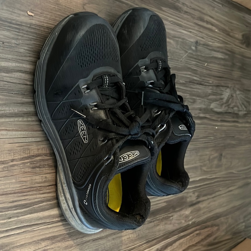Used KEEN work composite shoe